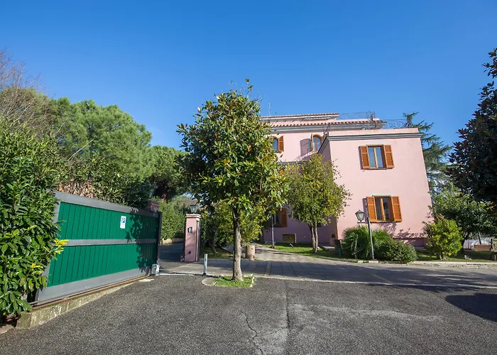 Hotel Arco Di Travertino